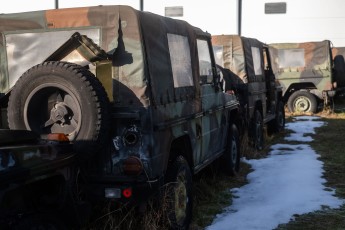 3-058-Convertible-Mercedes-250GD-DiamondWhite-085419