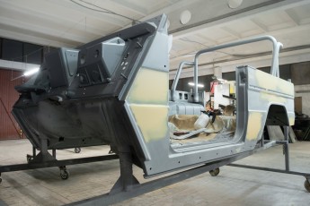 3-043-Custom-Mercedes-GWagon-VesuvioGrey-070041