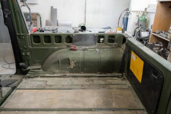 3-054-Custom-Mercedes-GWagon-VesuvioGrey-070041