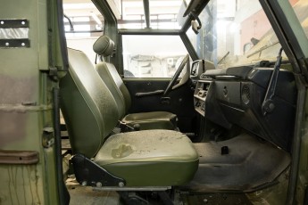 3-055-Custom-Mercedes-GWagon-VesuvioGrey-070041