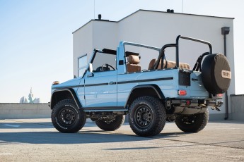 2B-013-Vintage-Mercedes-GWagon-GulfBlue-078148