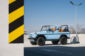 2B-014-Vintage-Mercedes-GWagon-GulfBlue-078148