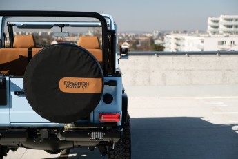 2B-025-Vintage-Mercedes-GWagon-GulfBlue-078148