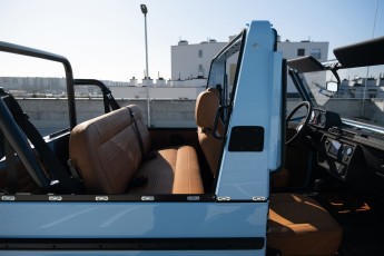 2B-046-Vintage-Mercedes-GWagon-GulfBlue-078148