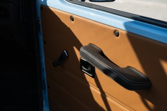 2B-072-Vintage-Mercedes-GWagon-GulfBlue-078148