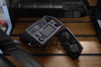 3-015-Vintage-Mercedes-GWagon-GulfBlue-078148