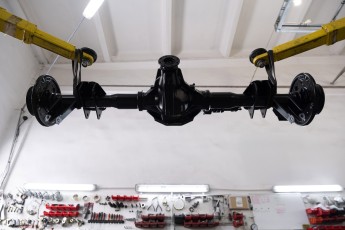 3-037-Vintage-Mercedes-GWagon-GulfBlue-078148