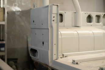 3-046-Vintage-Mercedes-GWagon-GulfBlue-078148