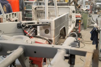 3-054-Vintage-Mercedes-GWagon-GulfBlue-078148