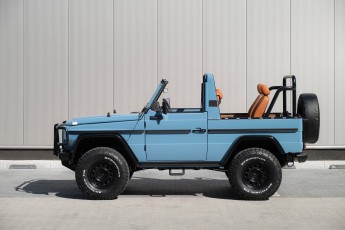 2B-004-Convertible-Mercedes-250GD-ChinaBlue-067270