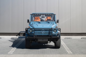 2B-008-Convertible-Mercedes-250GD-ChinaBlue-067270