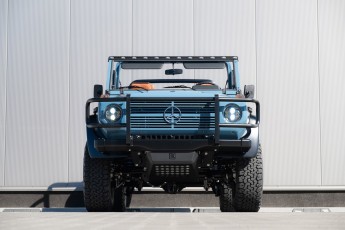 2B-009-Convertible-Mercedes-250GD-ChinaBlue-067270