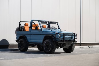 2B-011-Convertible-Mercedes-250GD-ChinaBlue-067270