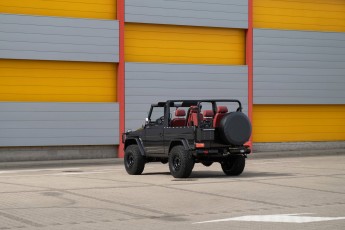 2B-012-Custom-Mercedes-GWagon-ObsidianBlack-068611
