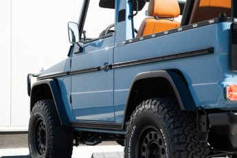 2B-036-Convertible-Mercedes-250GD-ChinaBlue-067270