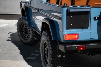 2B-037-Convertible-Mercedes-250GD-ChinaBlue-067270