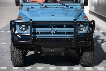 2B-042-Convertible-Mercedes-250GD-ChinaBlue-067270