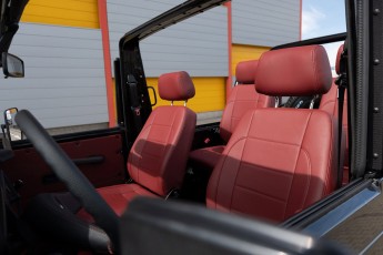 2B-047-Custom-Mercedes-GWagon-ObsidianBlack-068611