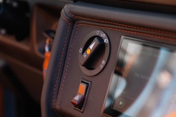 2B-066-Convertible-Mercedes-250GD-ChinaBlue-067270