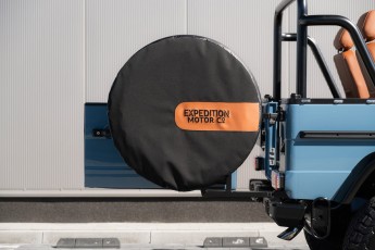 2B-074-Convertible-Mercedes-250GD-ChinaBlue-067270