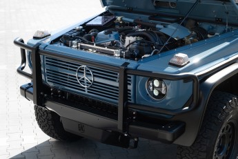 2B-088-Convertible-Mercedes-250GD-ChinaBlue-067270