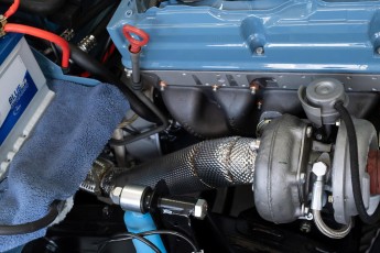 3-004-Convertible-Mercedes-250GD-ChinaBlue-067270