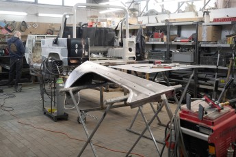 3-049-Custom-Mercedes-GWagon-ObsidianBlack-068611