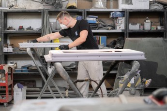 3-051-Convertible-Mercedes-250GD-ChinaBlue-067270