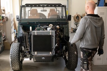 3-019-Convertible-Mercedes-250GD-RacingGreen-066918