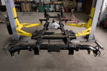 3-052-Convertible-Mercedes-250GD-RacingGreen-066918