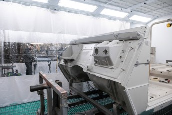 3-059-Convertible-Mercedes-250GD-RacingGreen-066918