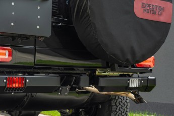 2B-049-Convertible-Mercedes-250GD-ObsidianBlack-070785