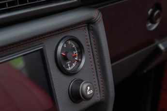 2B-096-Convertible-Mercedes-250GD-ObsidianBlack-070785