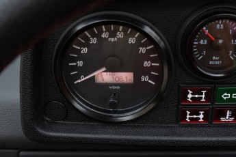 2B-099-Convertible-Mercedes-250GD-ObsidianBlack-070785