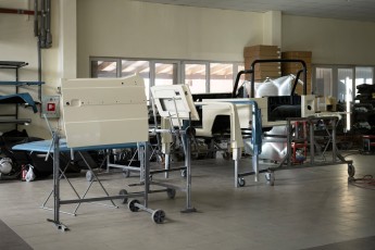 3-016-Custom-Mercedes-GWagon-White-068140