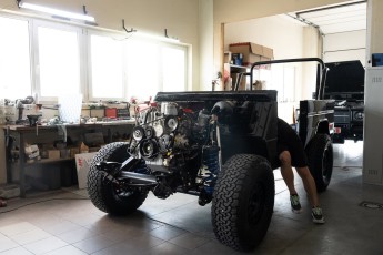 3-022-Convertible-Mercedes-250GD-ObsidianBlack-070785