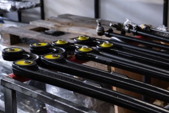 3-036-Convertible-Mercedes-250GD-ObsidianBlack-070785