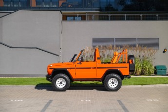 2B-001-Convertible-Mercedes-GWagen-MagmaBeamOrange-083485