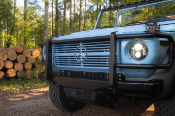 2B-010-Convertible-Mercedes-250GD-GulfBlue-083223