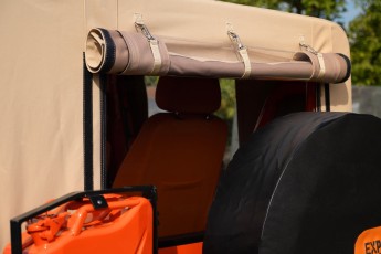 2B-026-Convertible-Mercedes-GWagen-MagmaBeamOrange-083485