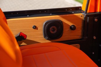 2B-081-Convertible-Mercedes-GWagen-MagmaBeamOrange-083485