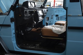 3-010-Convertible-Mercedes-250GD-GulfBlue-083223a