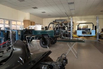 3-023-Custom-Mercedes-GWagon-White-092213