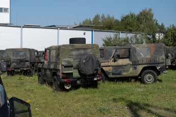 3-075-Convertible-Mercedes-GWagen-MagmaBeamOrange-083485