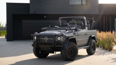 1-001-Convertible-Mercedes-250GD-SeleniteGrey-069248