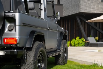 2A-053-Convertible-Mercedes-250GD-SeleniteGrey-069248-1920 EMC watermark 1% HQ-2