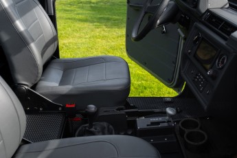 2A-068-Convertible-Mercedes-250GD-SeleniteGrey-069248-1920 EMC watermark 1% HQ-2