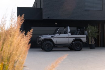 2B-006-Convertible-Mercedes-250GD-SeleniteGrey-069248