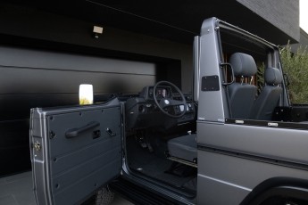 2B-036-Convertible-Mercedes-250GD-SeleniteGrey-069248