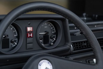 2B-038-Convertible-Mercedes-250GD-SeleniteGrey-069248